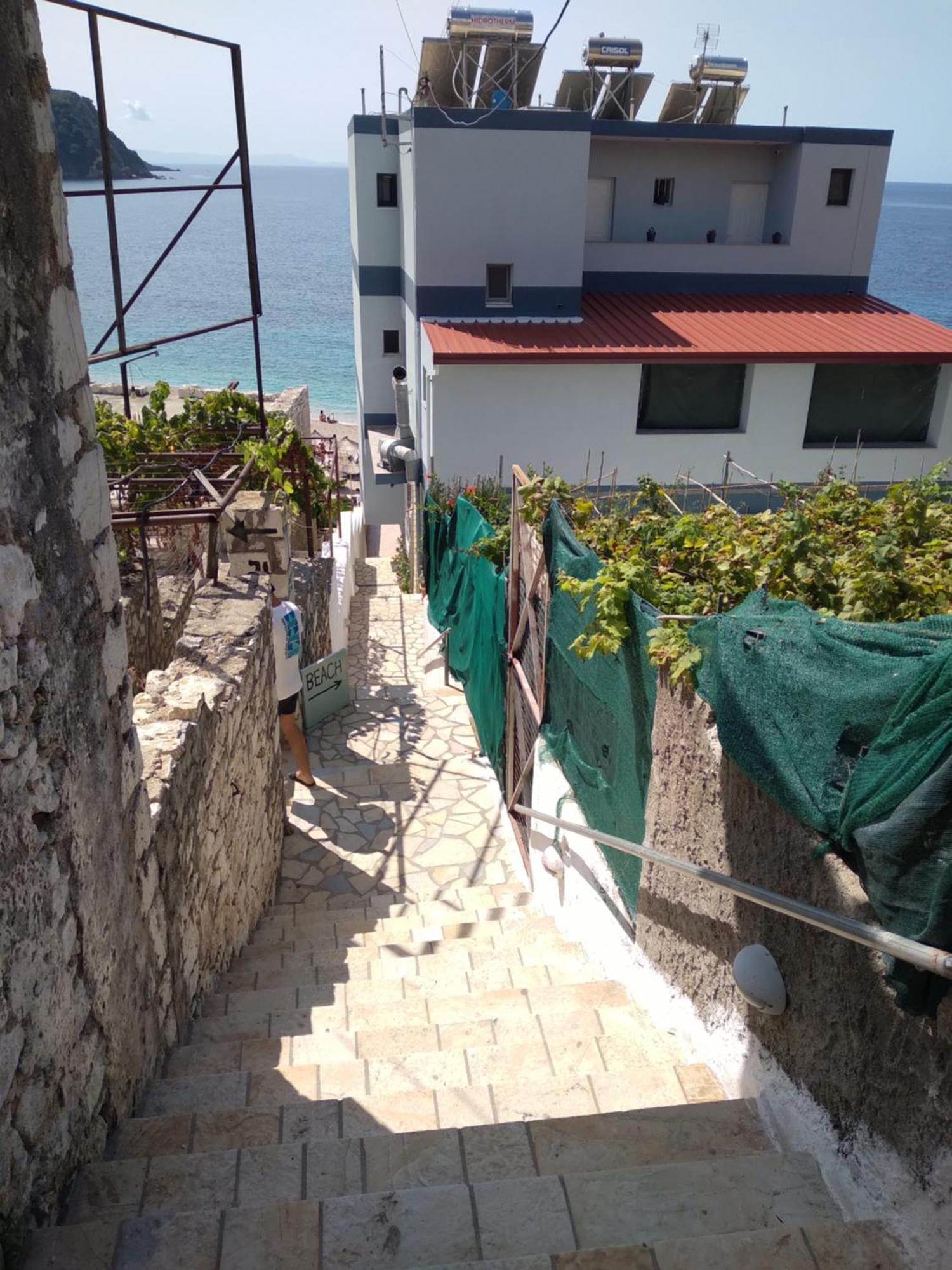 Nadim Rooms Himarë Exterior foto