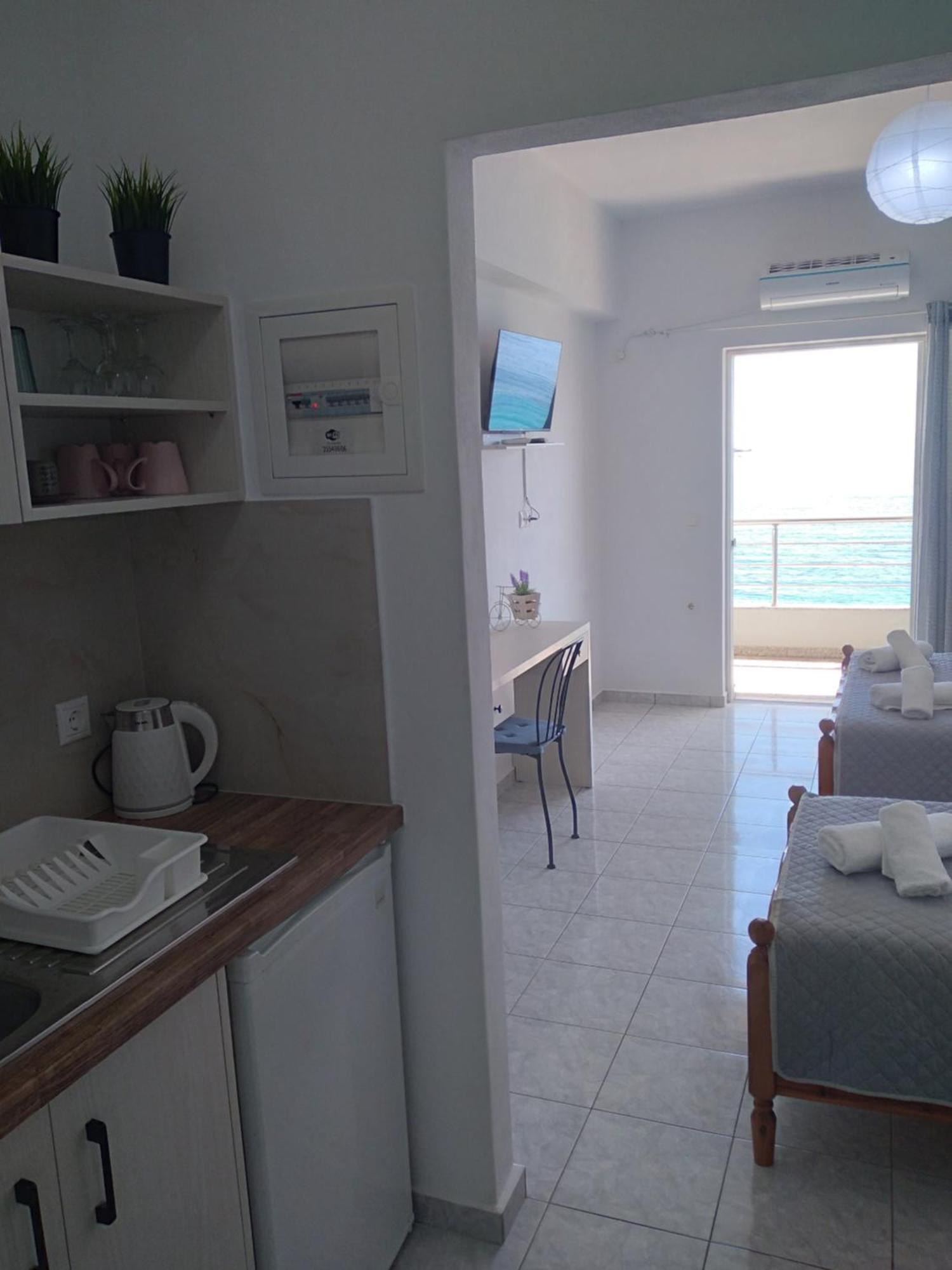 Nadim Rooms Himarë Exterior foto