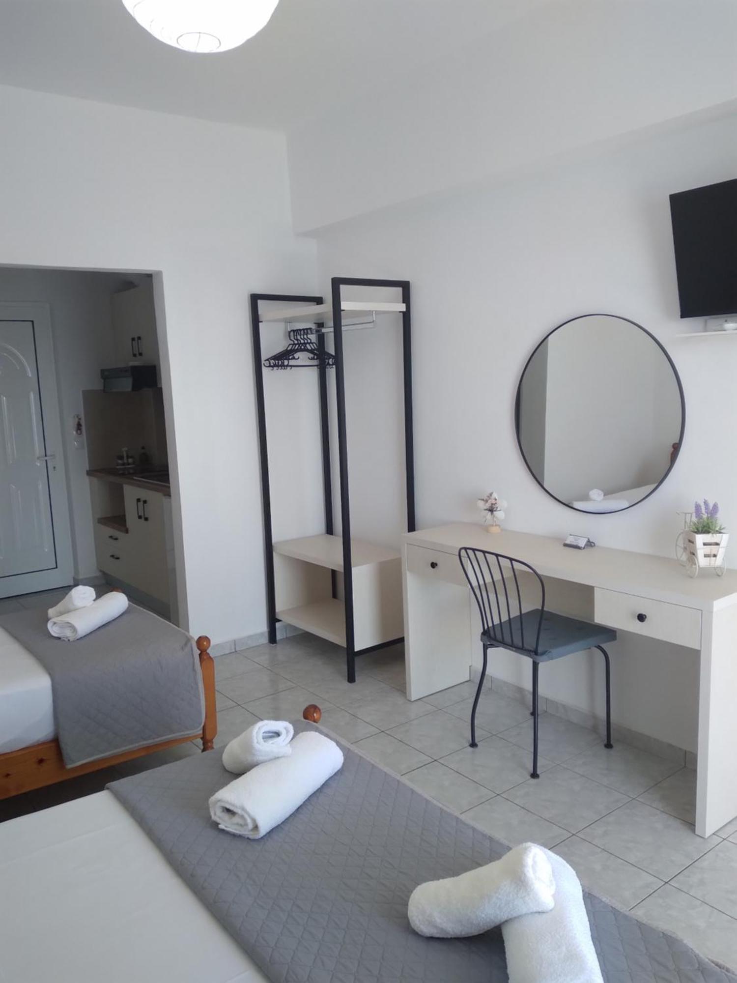 Nadim Rooms Himarë Exterior foto