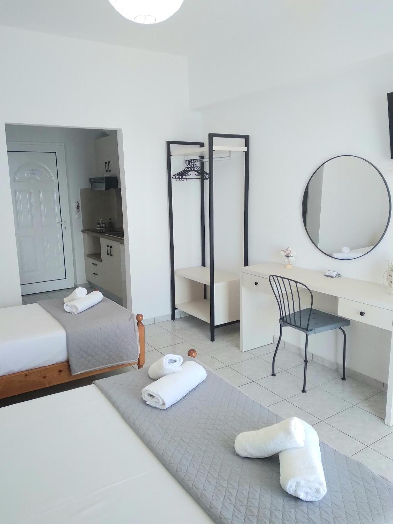 Nadim Rooms Himarë Exterior foto